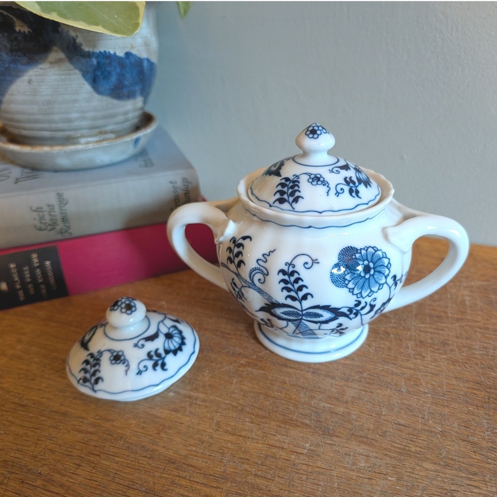 Vintage Blue Danube Japan Sugar Bowl with Lid and Extra Spare Lid Onion Pattern